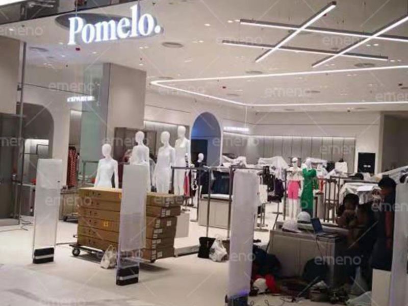 Pomelo riidepood paigaldas kuubiku ilu AM8089 vargusvastase seadme